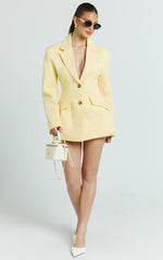 Harvey Blazer - 3 Button Closure Square Hem Blazer in Lemon